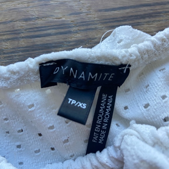 Dynamite Off-Shoulder Crop Top - Picture 2 of 2